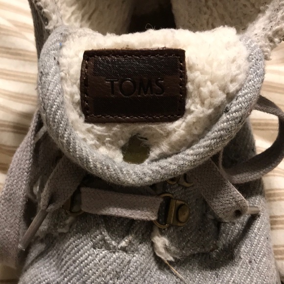 Toms Hightop Shoes - Picture 3 of 4